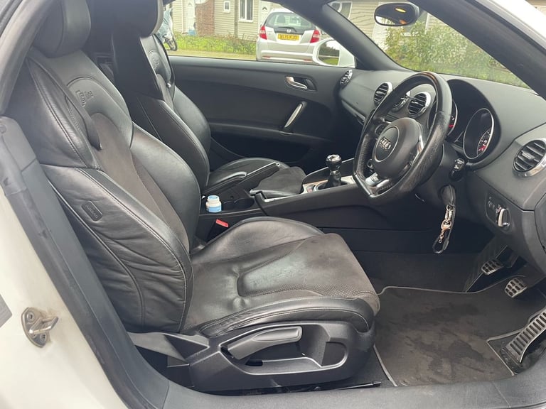 Audi, TT, Convertible, 2014, Manual, 1798 (cc), 2 doors