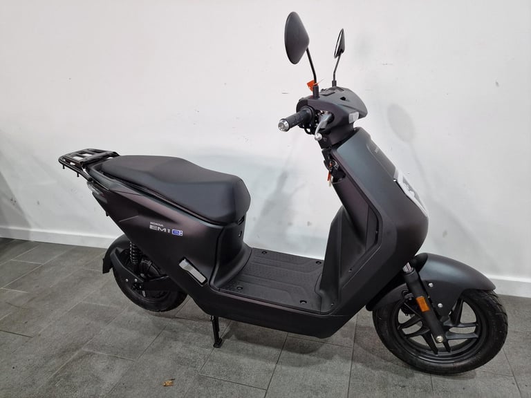 2024 NEW Honda EM1e Electric Scooter, Emissions Free, Twist and Go