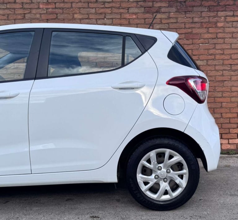2017 Hyundai i10 1.0 SE 5dr HATCHBACK PETROL Manual