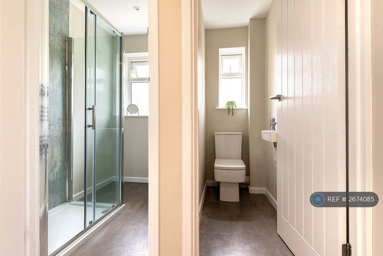 1 bedroom in Bycliffe Terrace, Gravesend, DA11 (#2674085)