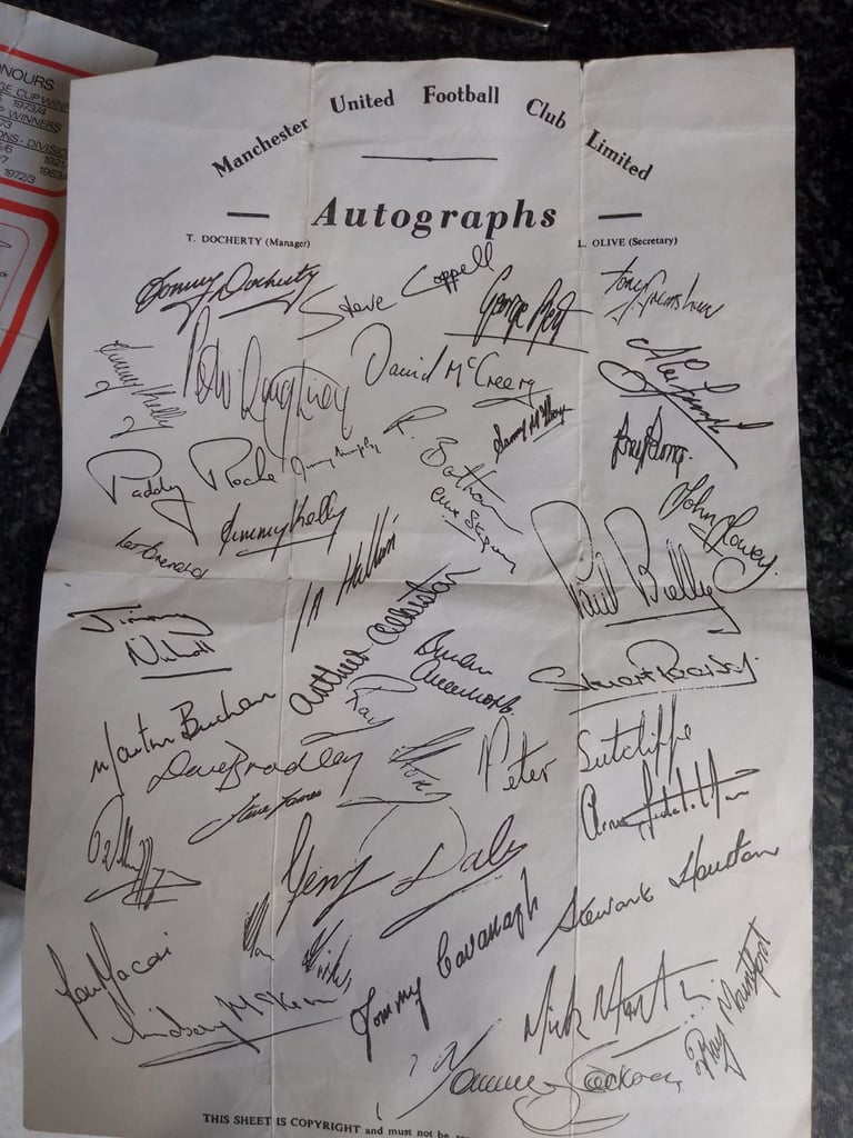 Old old football memorabilia signed aswell from old skool