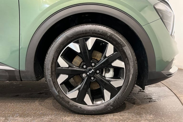 2023 73 KIA SPORTAGE 1.6 T-GDI 13.8KWH 3 SUV 5DR PETROL PLUG-IN HYBRID AUTO AWD 