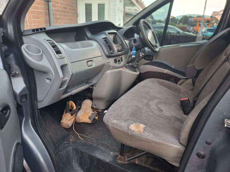 2014 Renault trafic mark 2 2.0dc 115bhp