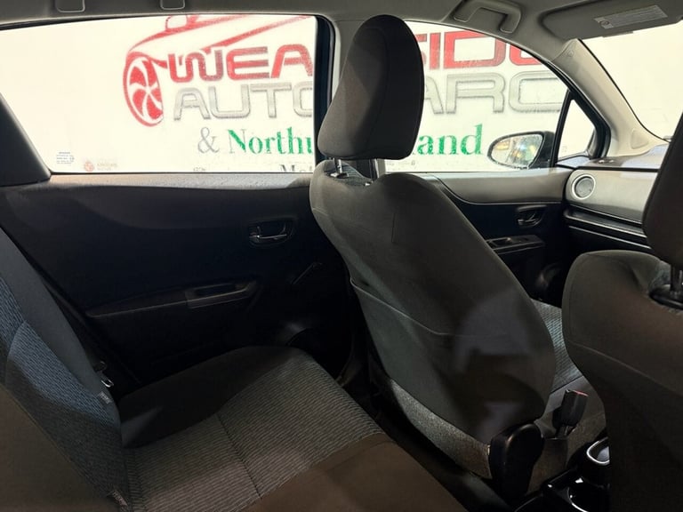 2012 Toyota Yaris 1.33 VVT-i TR 5dr Multidrive S HATCHBACK PETROL Automatic