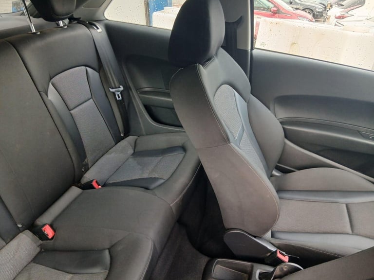 2011 Audi A1 1.6 TDI Sport Euro 5 (s/s) 3dr HATCHBACK Diesel Manual