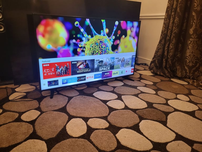 image for SAMSUNG UHD 4K HDR LED SMART TV 50 INCH LIKE NEW