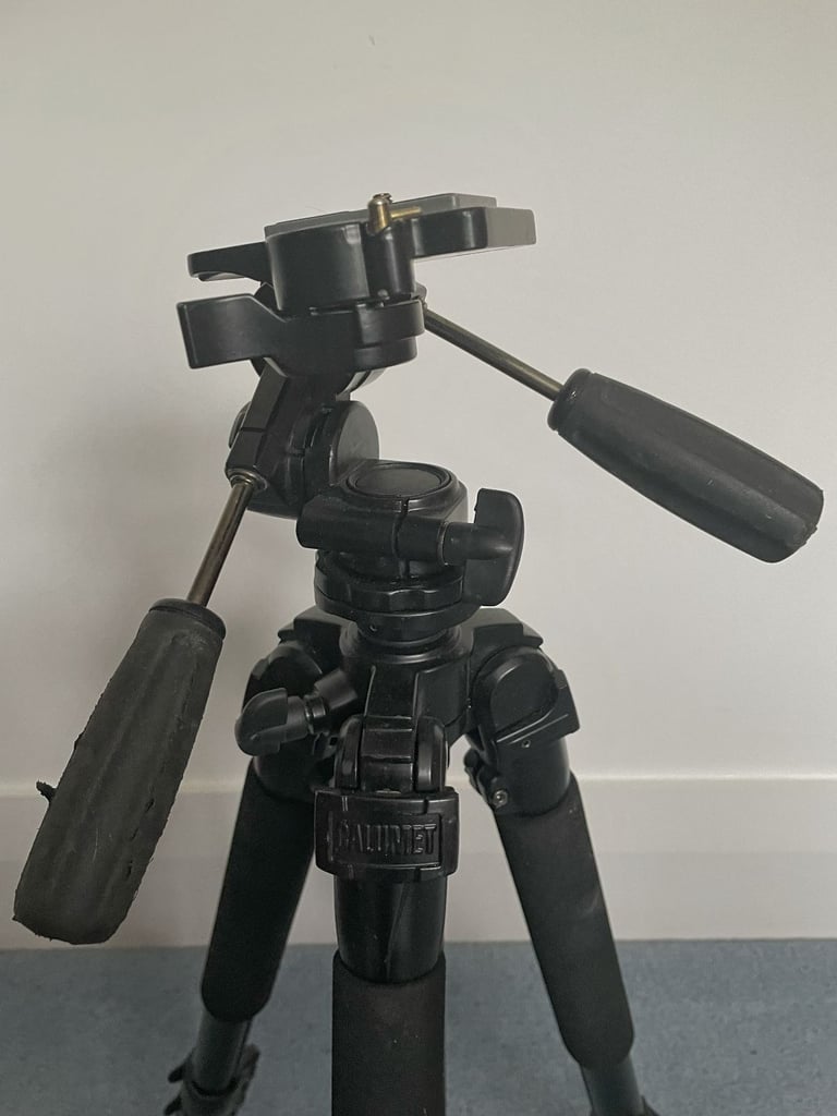 image for Calumet 3 way tripod