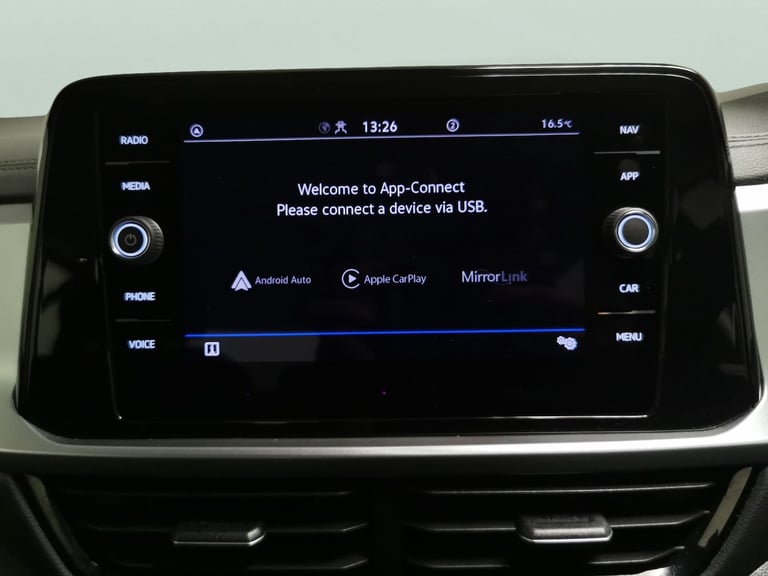 2022 Volkswagen T-Roc 1.5 TSI Life SUV 5dr Petrol DSG Euro 6 (s/s) (150 ps) - BLUETOOTH - PARK SE...