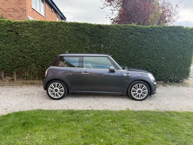 image for 2011 MINI Hatch 1.6 COOPER D 3dr AVENUE LIMITED EDITION Yours Package HATCHBACK Diesel Manual