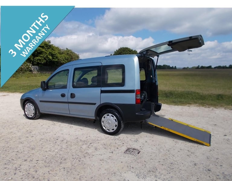 image for 2009 VAUXHALL COMBO TOUR 3 SEAT WHEELCHAIR ACCESSIBLE DISABLED MOBILITY CAR