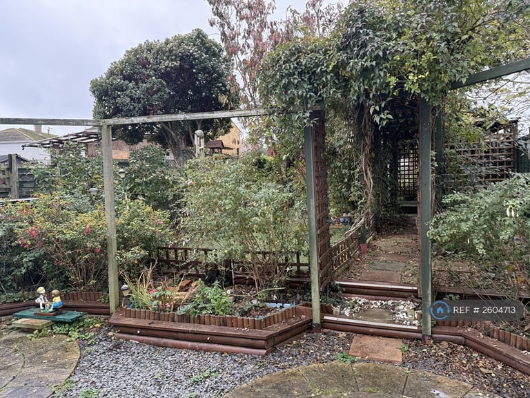 3 bedroom house in Nixon Avenue, Ramsgate, CT12 (3 bed) (#2604713)