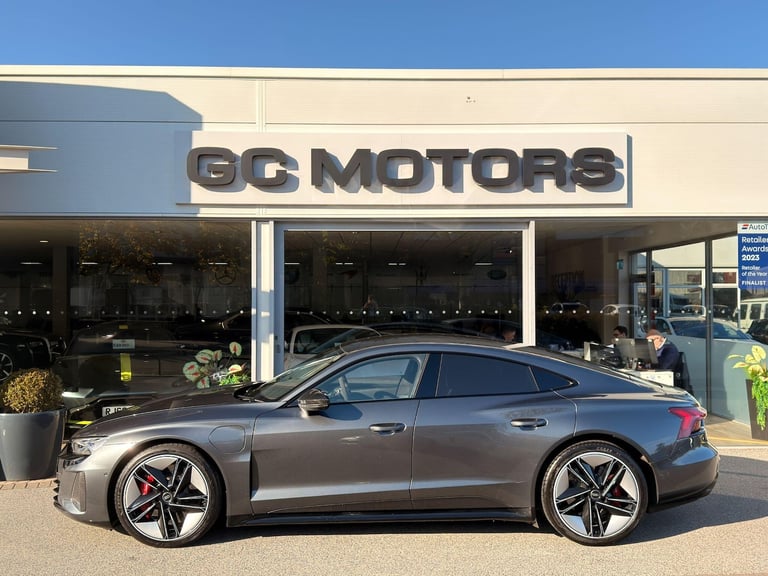 2023 Audi RS e-tron GT 93.4kWh Carbon Vorsprung Saloon 4dr Electric Auto quattro (598 ps) COUPE E...