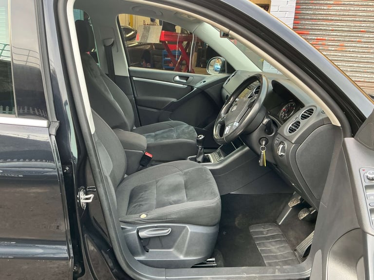 2014 Volkswagen Tiguan 2.0 Tiguan Match TDI BlueMotion Technology 4Motion 4WD 5dr SUV Diesel Manual