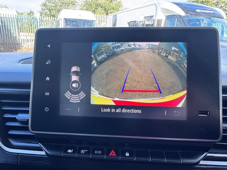 2023 73 Renault Trafic LL30 LWB Advance Van. Aircon. Appleplay. Rear Cam. NAV.