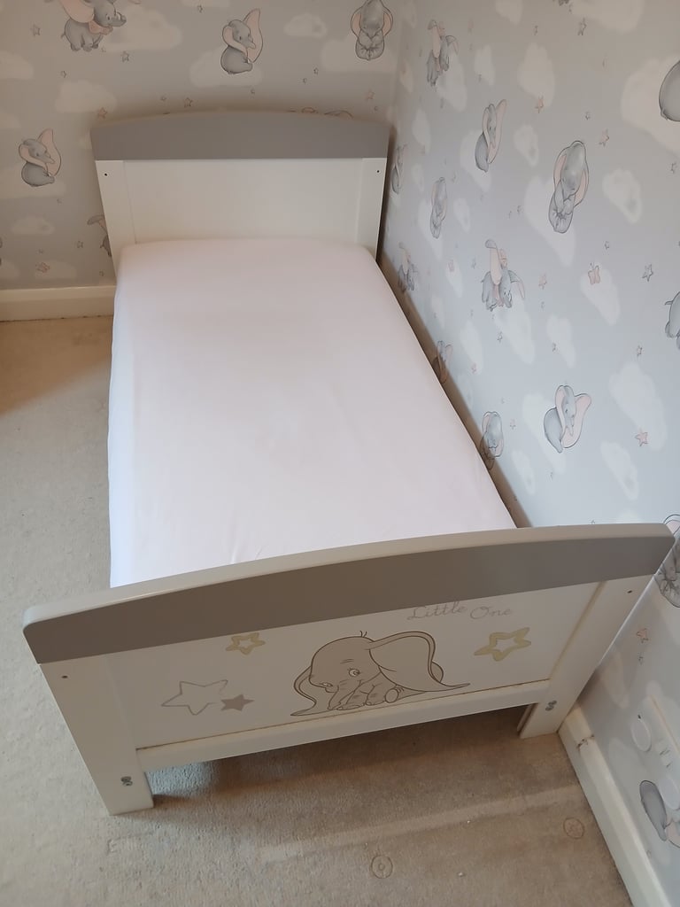 Amazing Cot-Bed for sale in very good condition - Dumbo the elephant Cot bed - 0 - 4 years old.