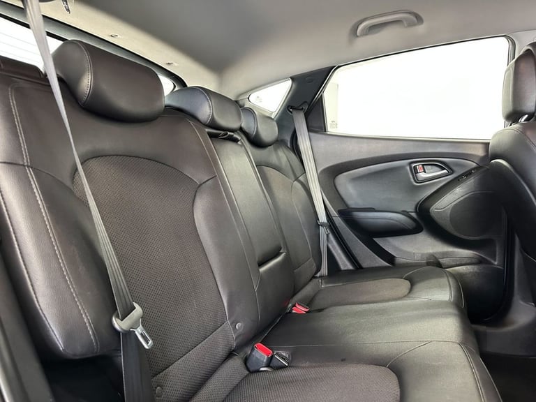 2015 Hyundai Ix35 1.7 CRDi SE SUV 5dr Diesel Manual Euro 5 (s/s) (Nav) (115 ps) ESTATE Diesel Manual