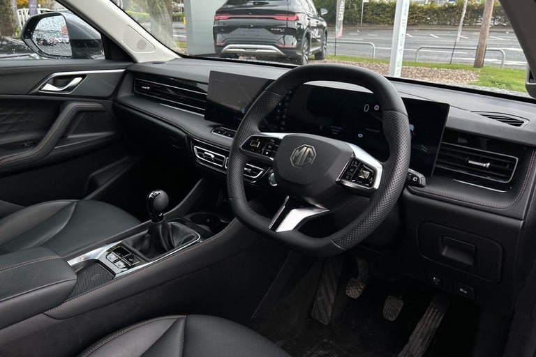 2025 MG MG HS 1.5 T-GDI Trophy 5dr ESTATE PETROL Manual