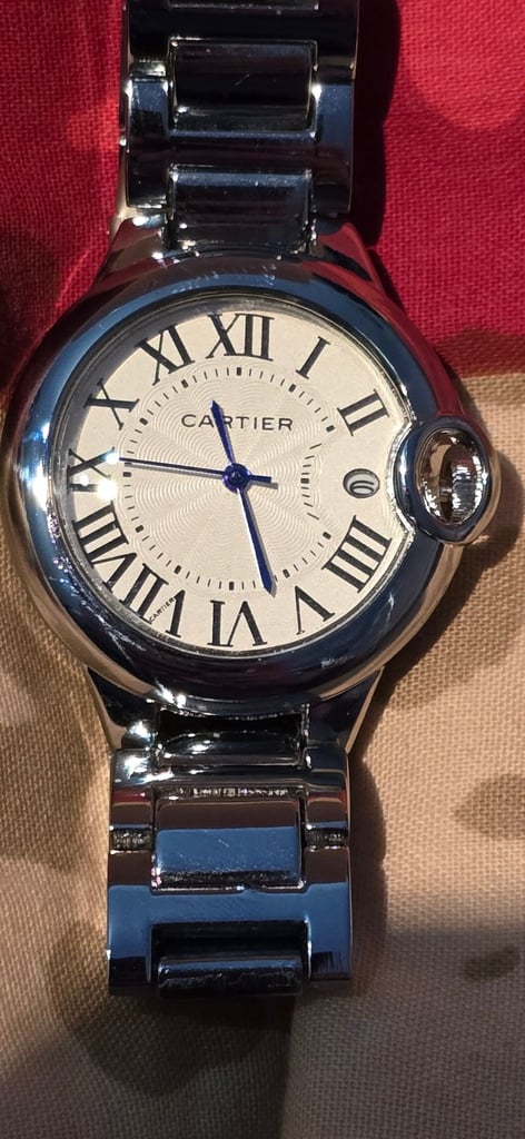 image for NEW UNWORN DESIGNER WATCH FOR MEN OR WOMEN