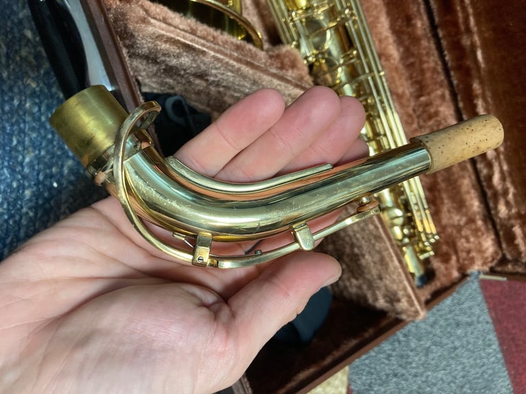 Yamaha YAS 32 purple logo, alto sax in excellent condition 