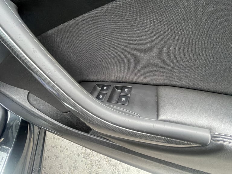 * VAUXHALL CASCADA 2.0 CDTi SE CONVERTIBLE + JUST SERVICED + ALLOYS + 2 KEYS *