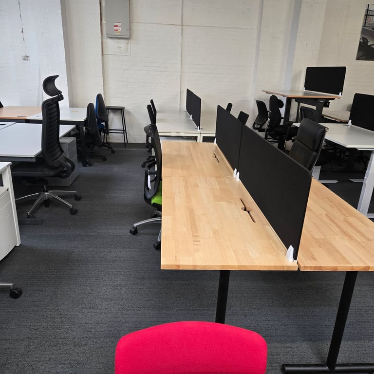 Used Office Furniture! Chair, desk, storage, booth, seating and more! ♻️✅♻️