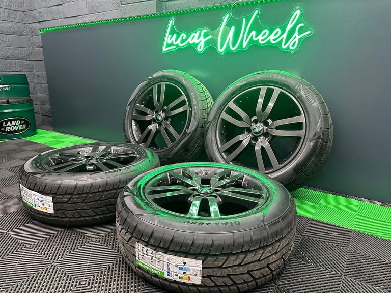Discovery 4 / 3 HSE Powdered Technical Grey 20” Alloy Wheels - style 510 Landmark & NEW tyres!