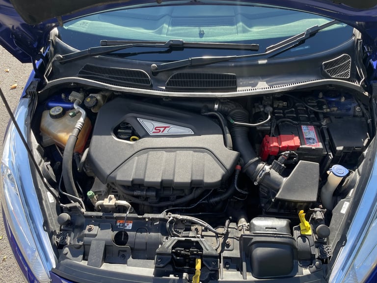 Ford, FIESTA, Hatchback, 2016, Manual, 1596 (cc), 3 doors