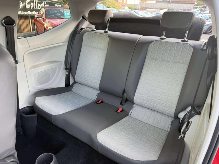2016 Volkswagen up! 1.0 Up Beats 3dr - READY TO DRIVE AWAY TODAY HATCHBACK Petrol Manual