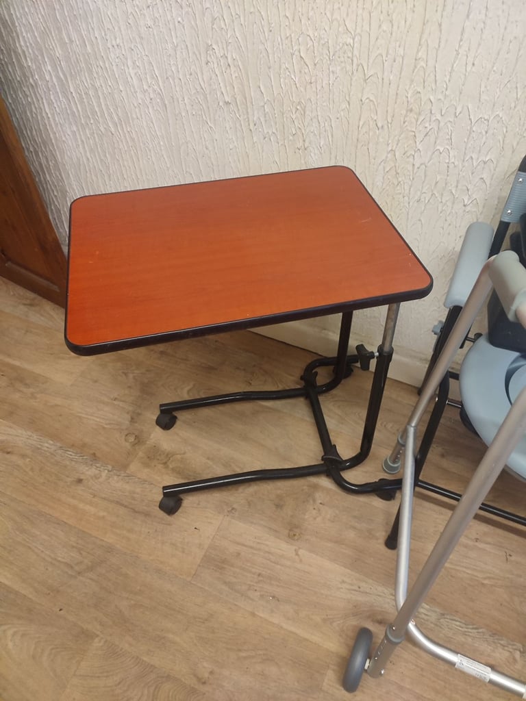image for Adjustable table