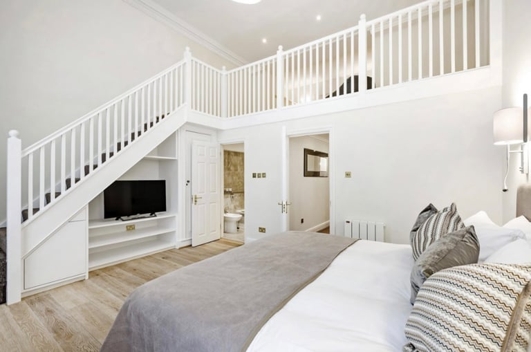 South Kensington Three Bedroom Short Term Lets £4179 per week 