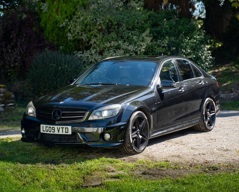 image for 2009 Mercedes-Benz C63 AMG Saloon Black 6.2 V8, Harman Kardon, Stage 1 516bhp