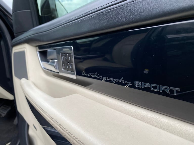 2011 Land Rover Range Rover Sport 3.0 TDV6 Range Rover Sport Autobiography 4WD 5dr Estate Diesel ...