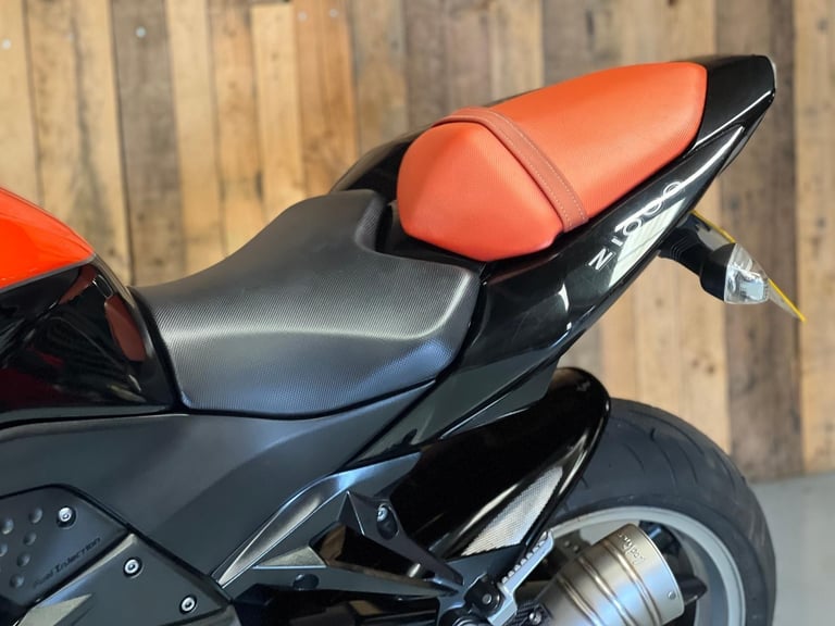 Kawasaki Z1000 ABS 2009 Lots of extras!