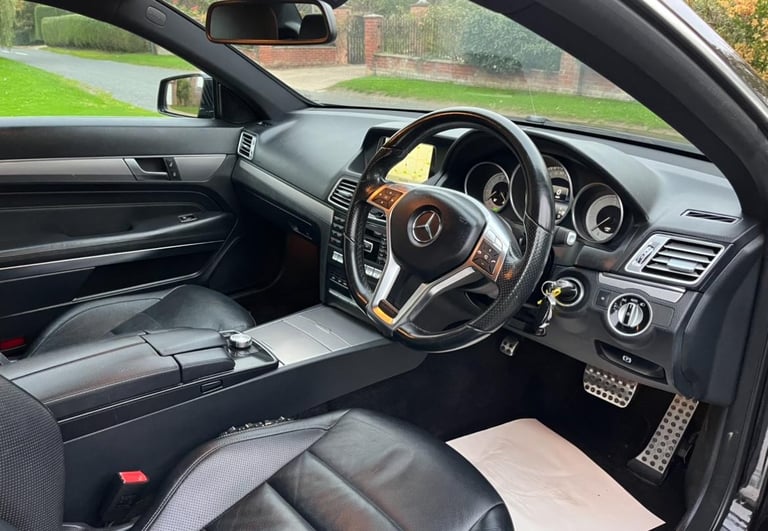 2015 MERCEDES-BENZ E250 CDi AMG LINE AUTO GENUINE 89K 9 SERVICES FULL MOT LOVELY