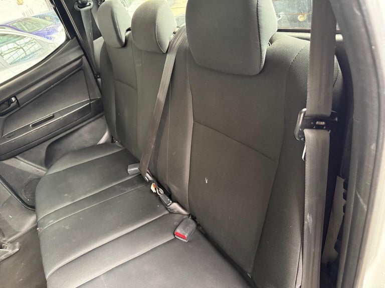 ISUZU D-MAX ISUZU 2.5 TD MANUAL MONSTER 5 2014