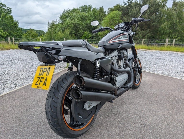 2011 HARLEY-DAVIDSON XR1200