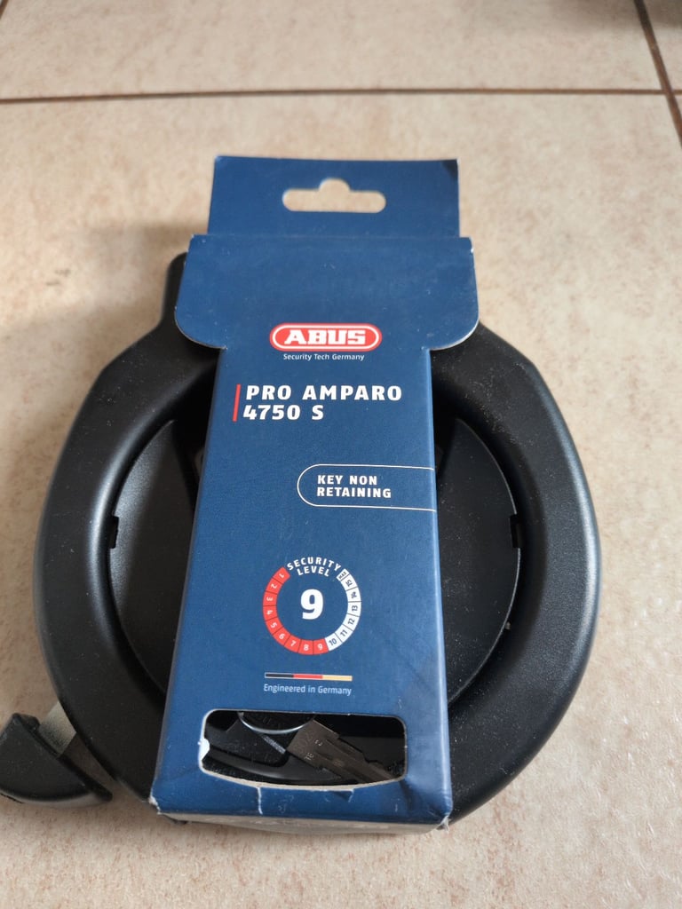 Free bike frame lock