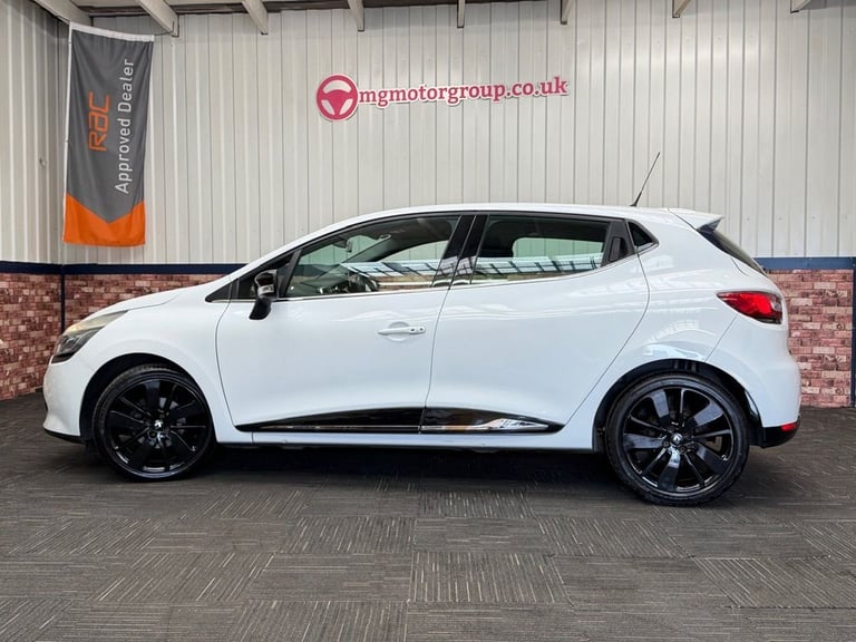 2015 Renault Clio 1.5 dCi Dynamique S Nav Hatchback 5dr Diesel Manual Euro 6 (s/s) (90 ps) Hatchb...