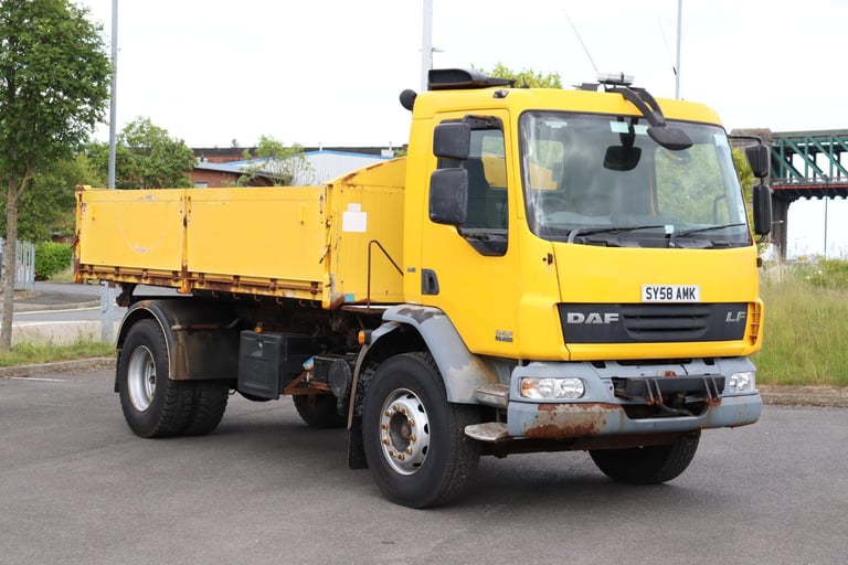 DAF LF55 220 4X2 DROPSIDE STEEL INSULATED TIPPER (2008)