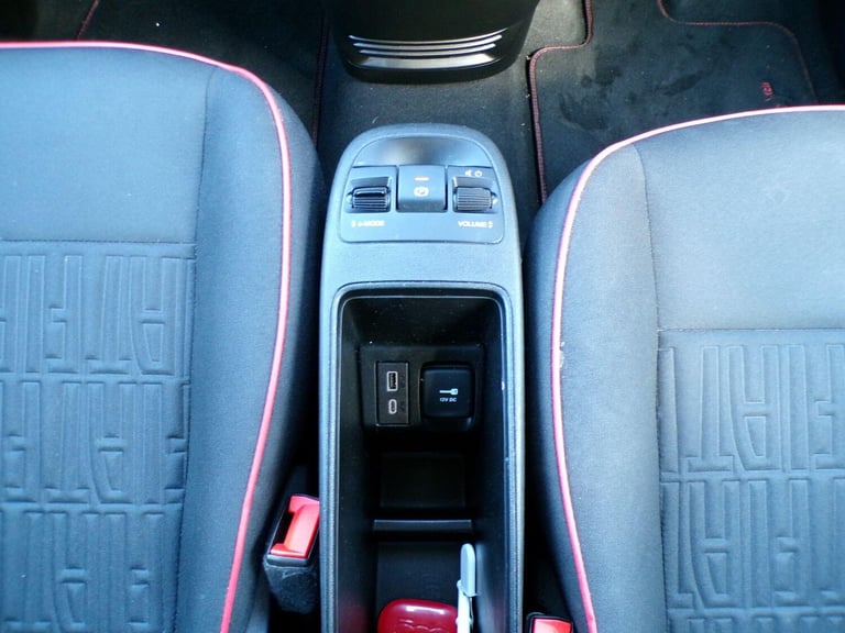 2022 Fiat 500 24kw 95hp Electric (red) HATCHBACK Electric Automatic