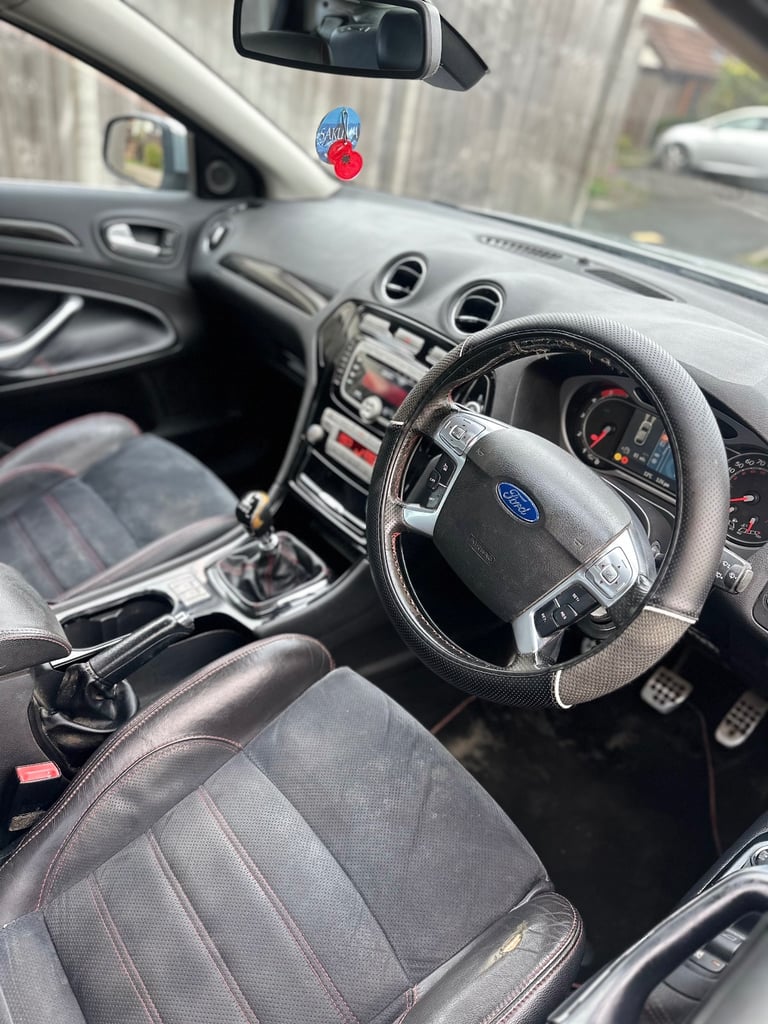 Ford, MONDEO, Hatchback, 2010, Manual, 2179 (cc), 5 doors