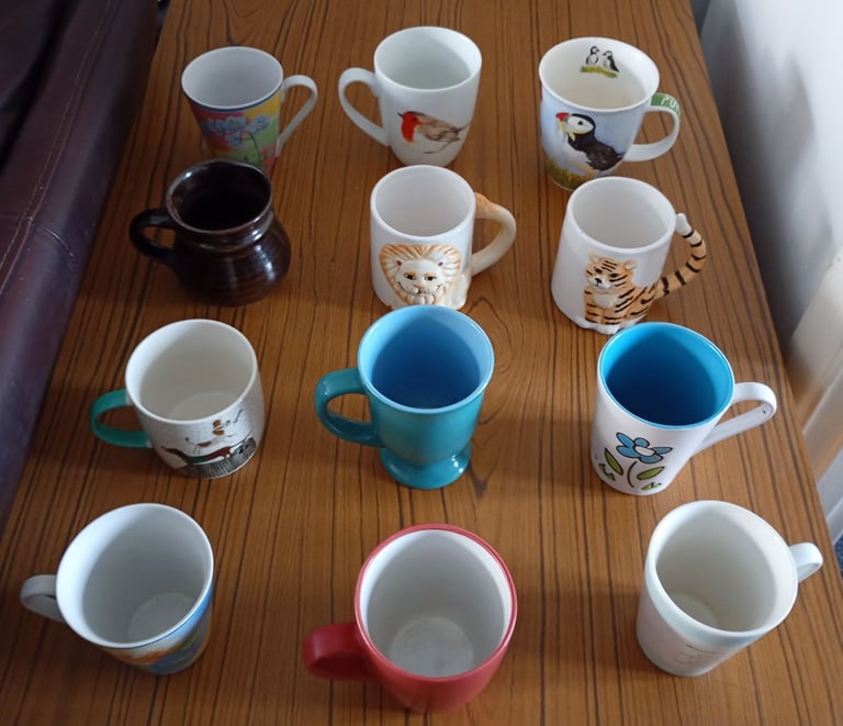 12 Coffee/Tea Mugs