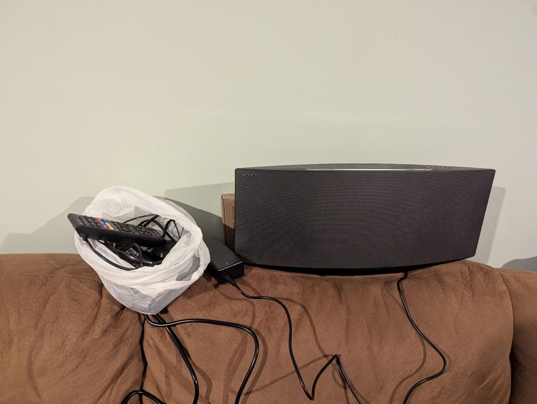 Sony CMT-V75BTiP Micro HiFi component system DAB, Bluetooth, CD, FM etc