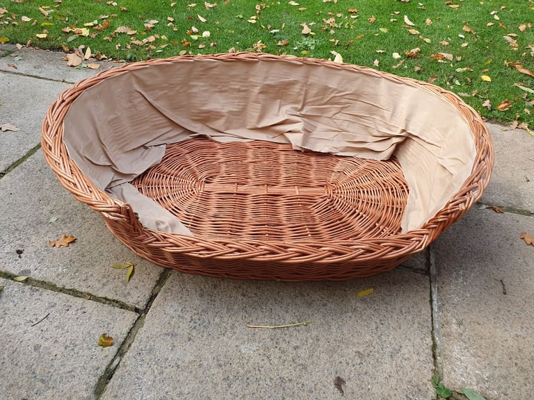 image for Wicker dog bed - basket 🧺 