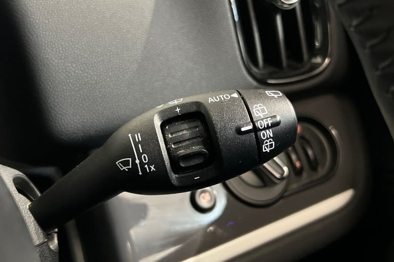 2019 19 MINI COUNTRYMAN 1.5 7.6KWH COOPER SE CLASSIC SUV 5DR PETROL PLUG-IN HYBR