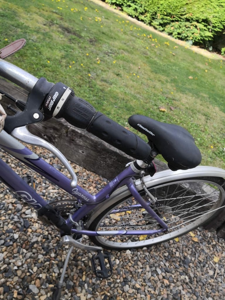 Ladies giant Cypress 18 speed bike