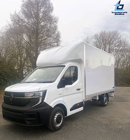 RENAULT MASTER ADVANCE 150BHP 4.1 METER LUTON VAN WITH TAIL LIFT BRAND NEW MODEL