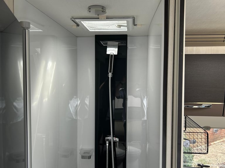 Chausson Welcome 530 For Sale, 5G Wi-Fi, Electric Bed, Solar, Diesel Heating, 