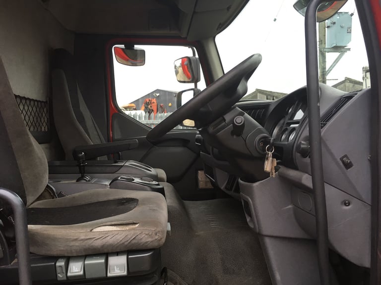 DAF TRUCKS LF 220 Day Cab