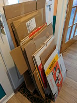 Free moving boxes and packing material